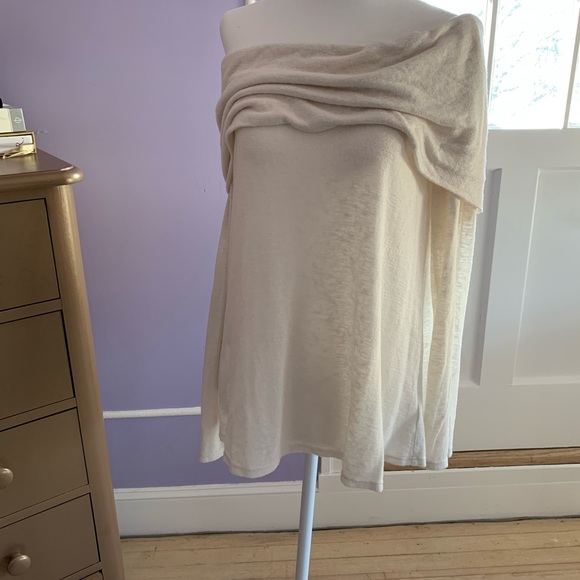 Velvet by Graham & Spencer Sweaters - Velvet By Graham and Spence off shoulder sweater